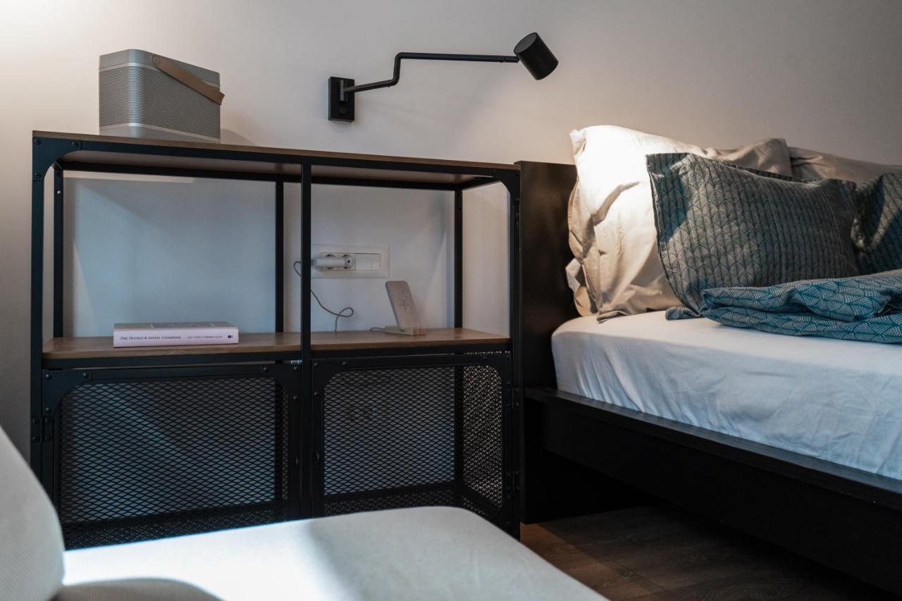 G34 - Modern Studio @ Parliament Bucureşti Ngoại thất bức ảnh